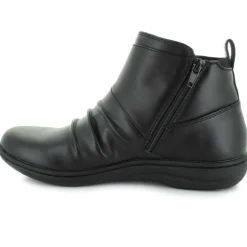 Clarks Laurieann Park Mid