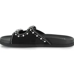 Madden NYC Moora