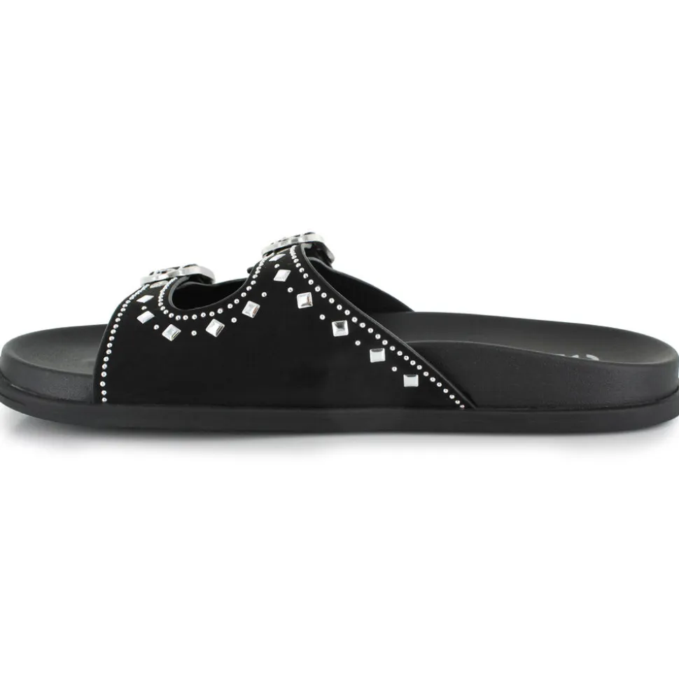 Madden NYC Moora
