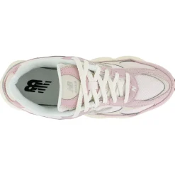 New Balance 603