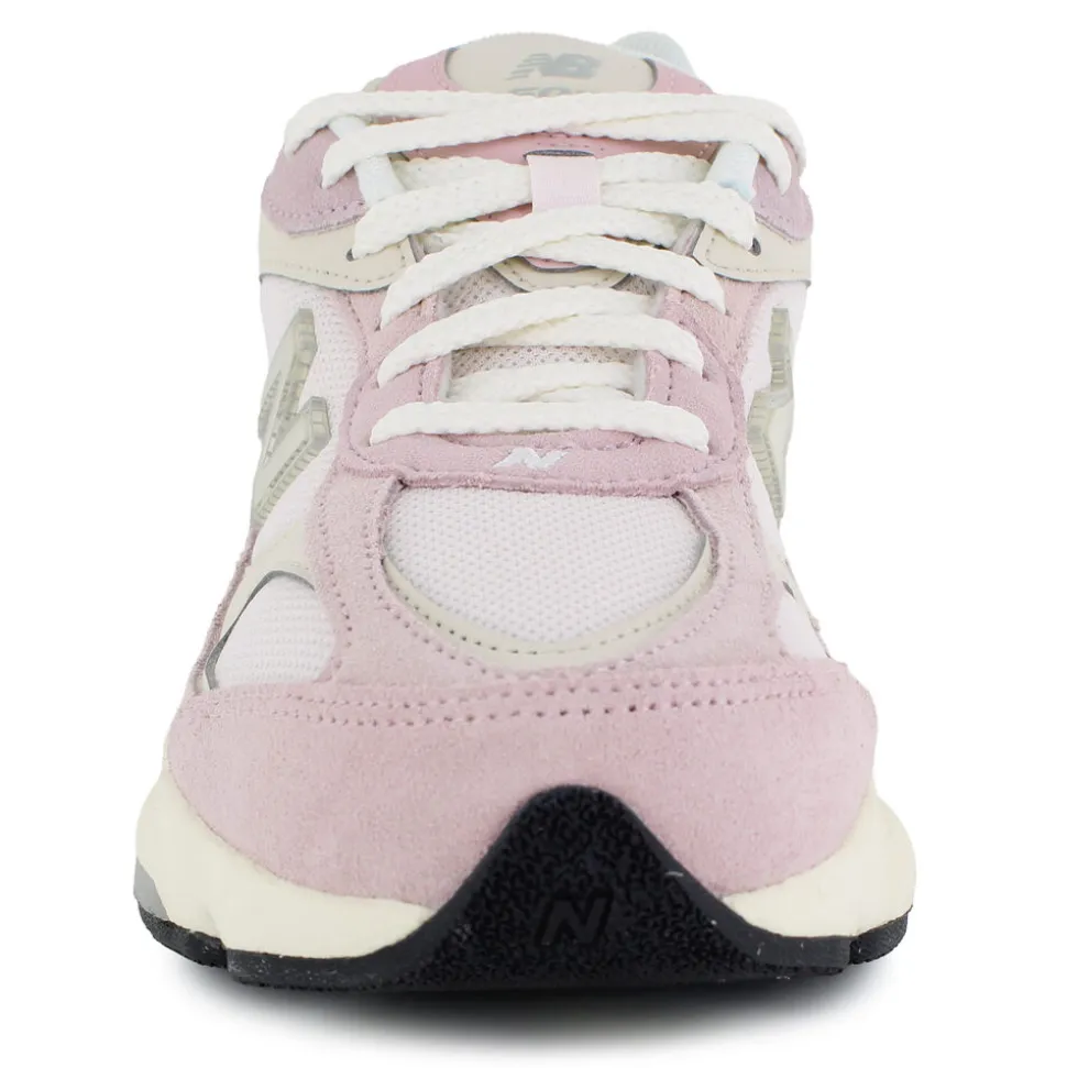 New Balance 603