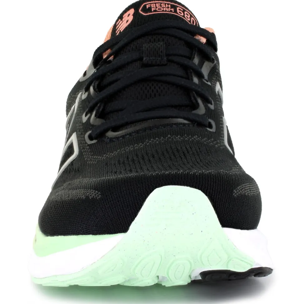 New Balance W680