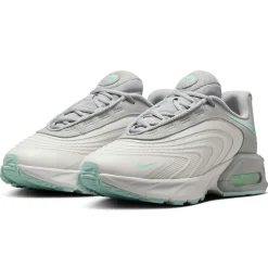 Nike Air Max Fire