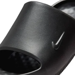 Nike Calm 2.0