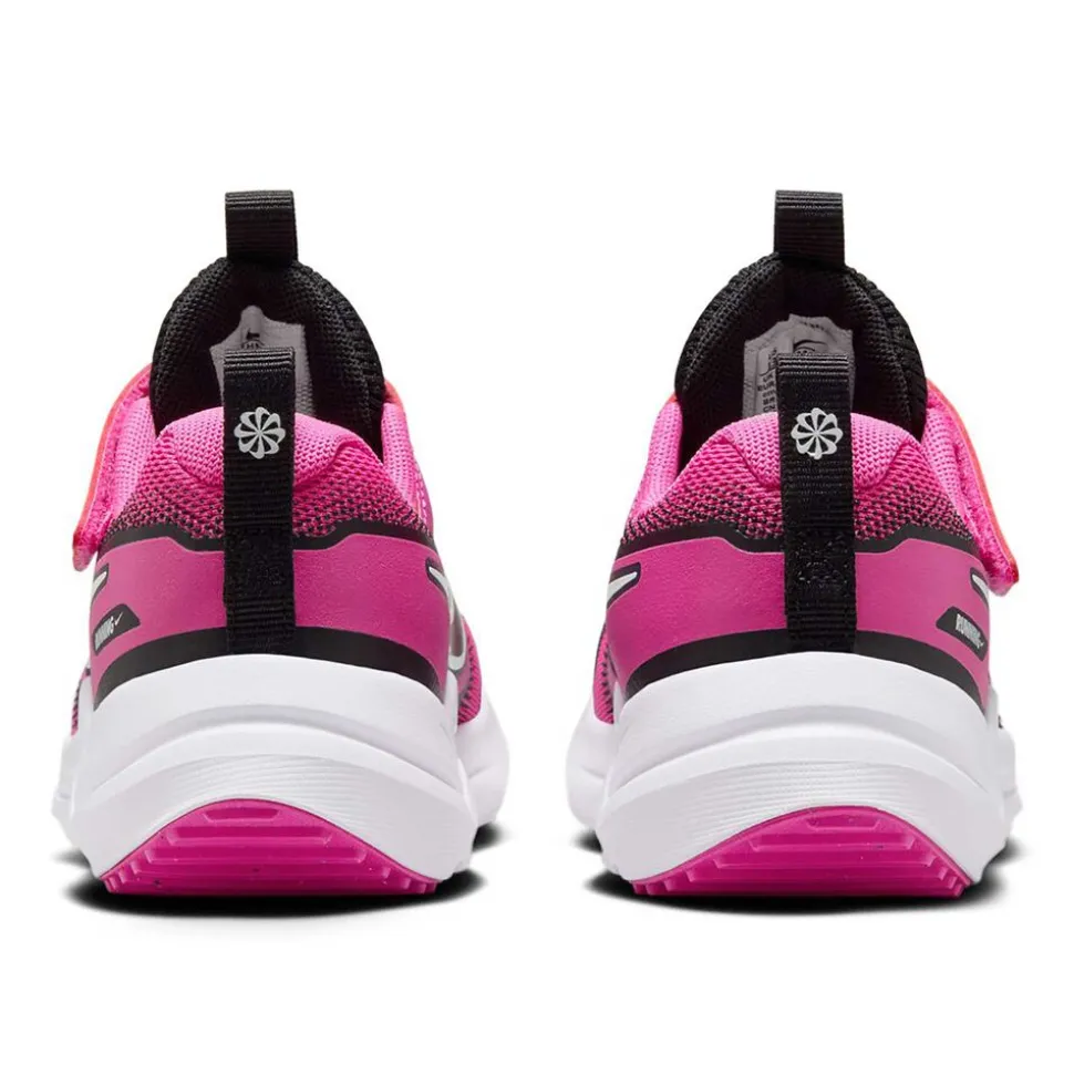 Nike Cosmic Runner