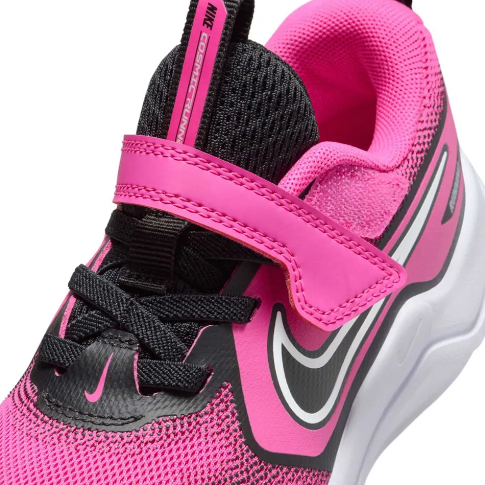 Nike Cosmic Runner
