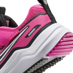 Nike Cosmic Runner