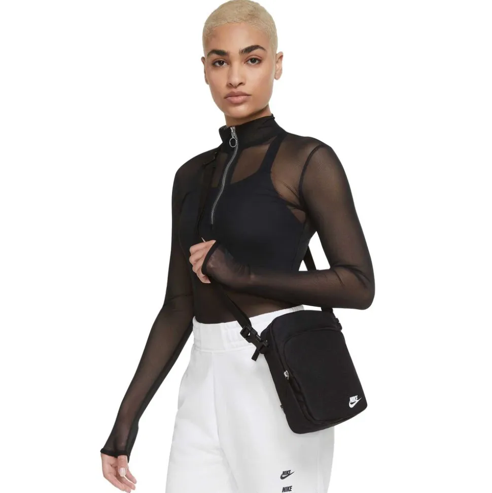 Nike Heritage Crossbody