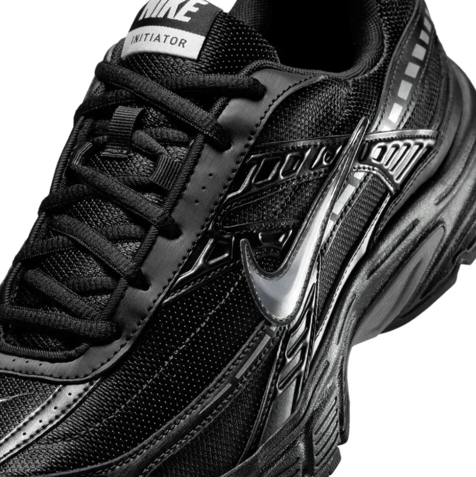 Nike Initiator