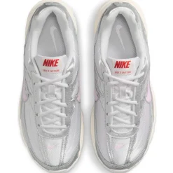 Nike Initiator