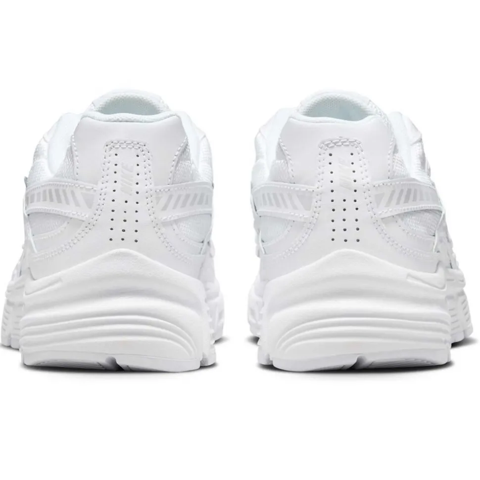 Nike Initiator