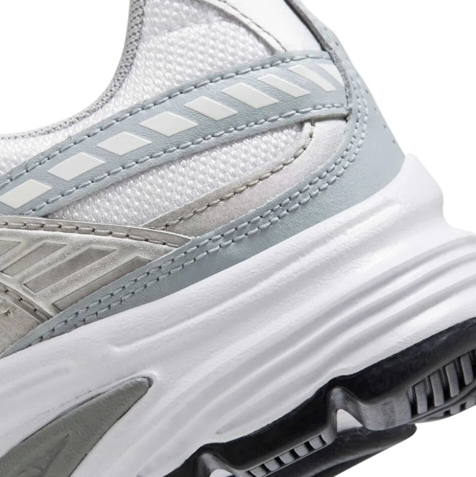 Nike Initiator