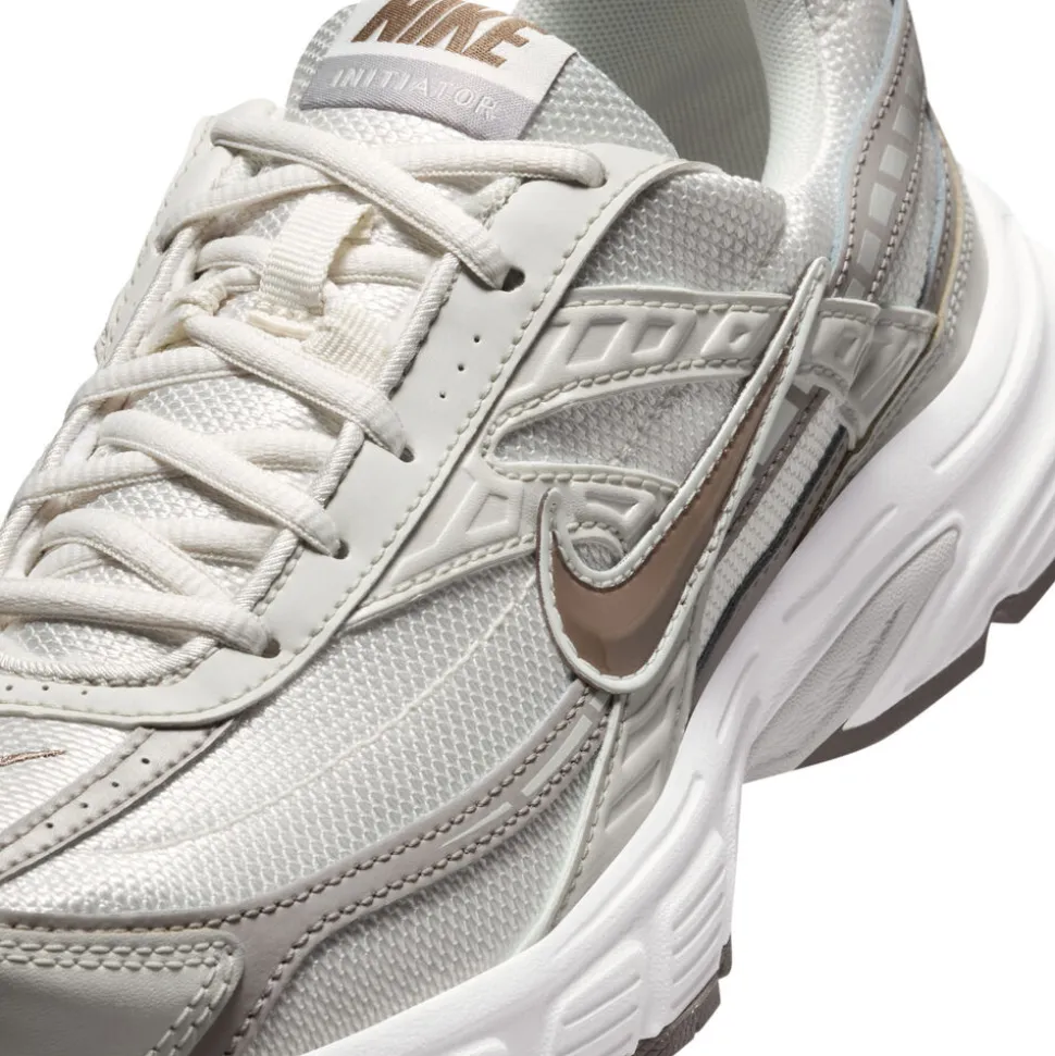 Nike Initiator