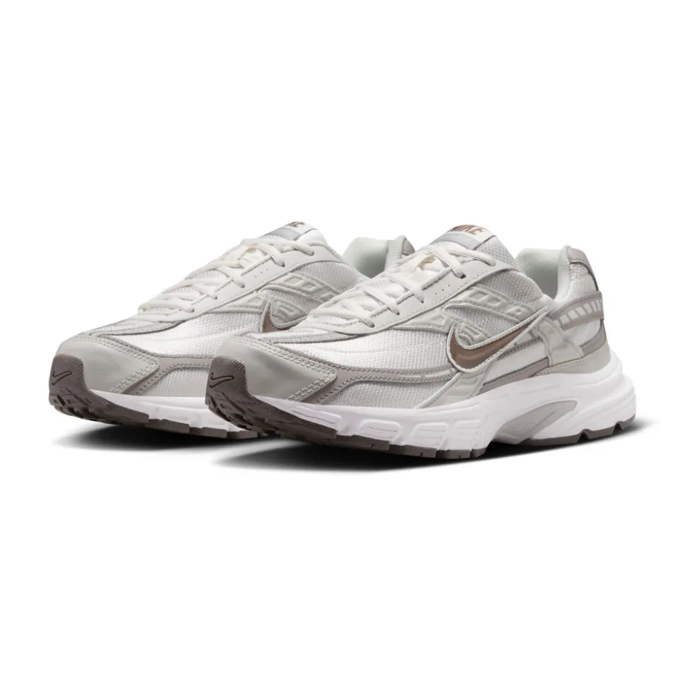 Nike Initiator