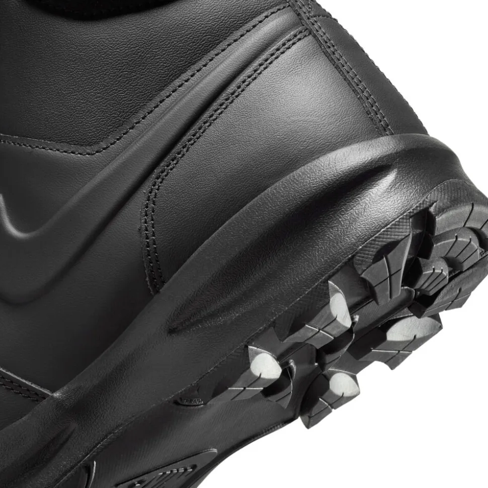 Nike Manoa