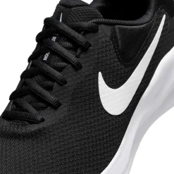 Nike Revolution 7