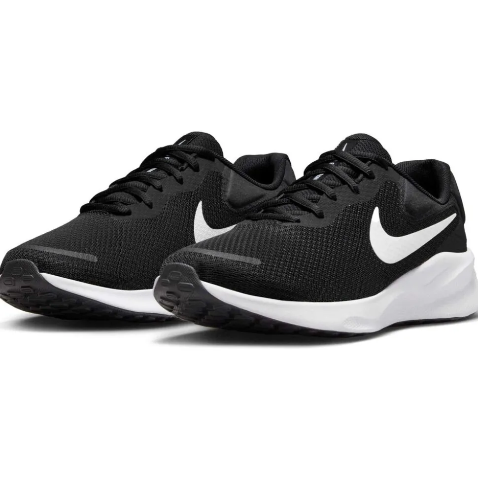 Nike Revolution 7