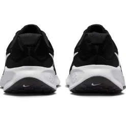 Nike Revolution 7