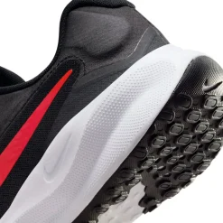 Nike Revolution 7