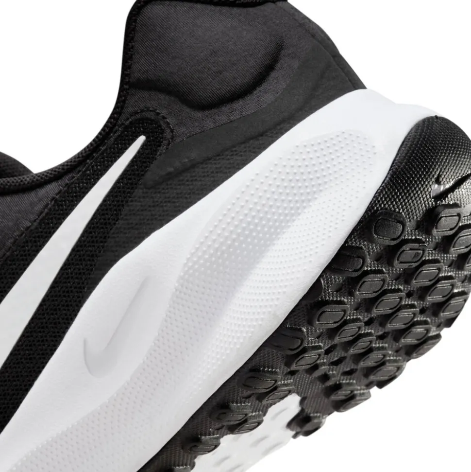 Nike Revolution 7