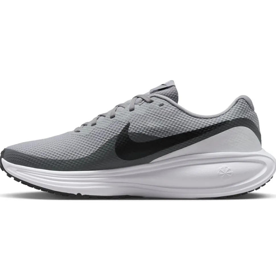 Nike Revolution 8