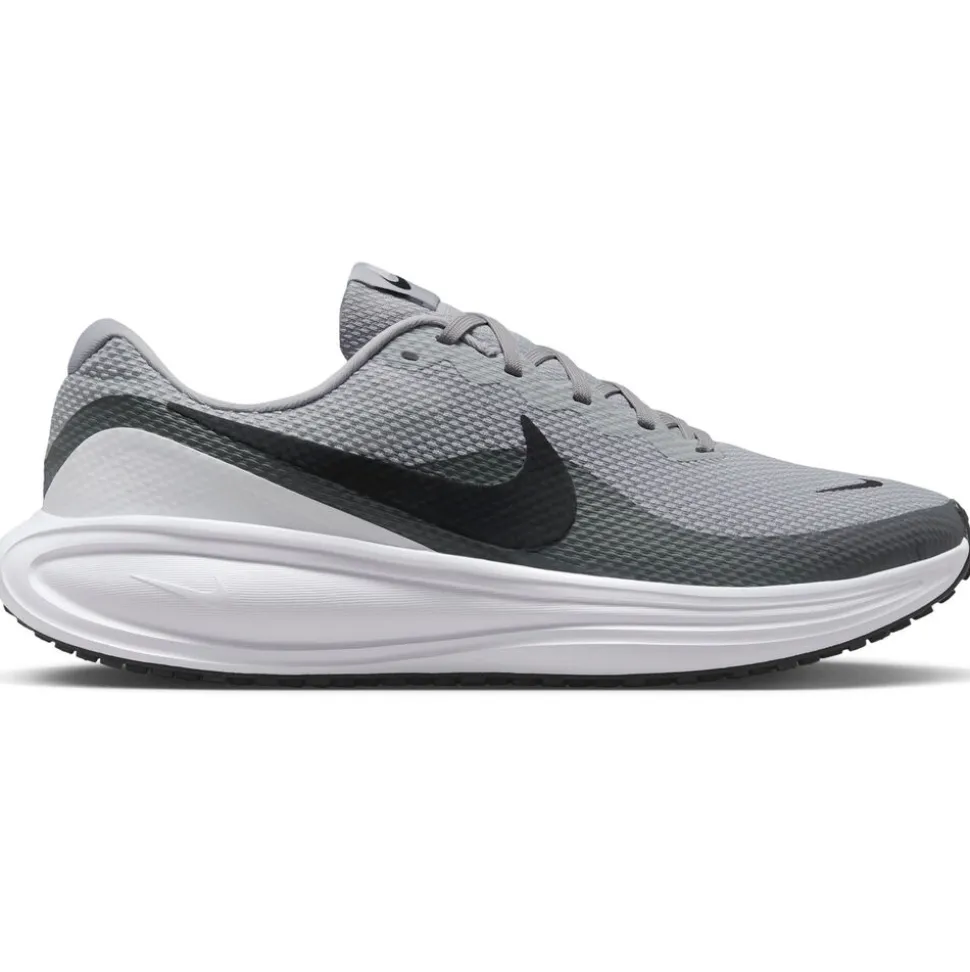 Nike Revolution 8