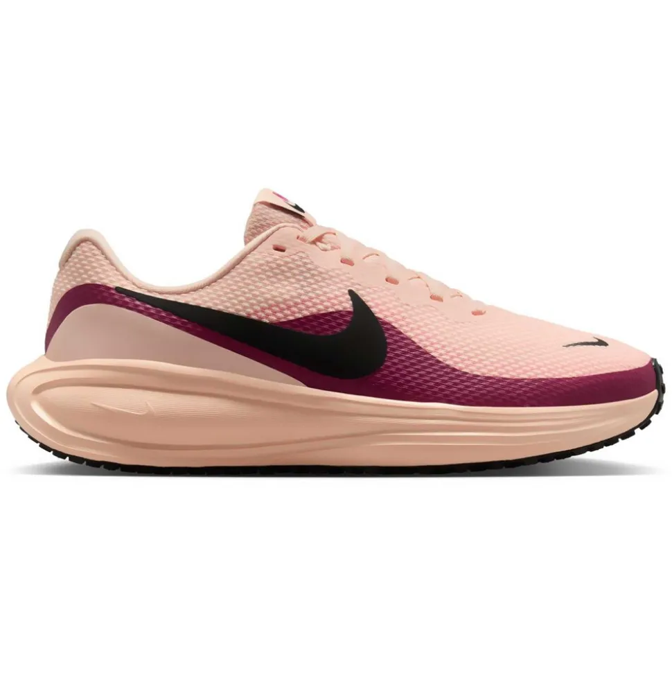 Nike Revolution 8