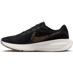 Nike Revolution 8