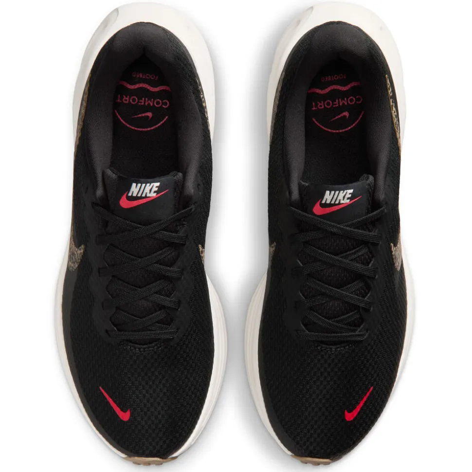 Nike Revolution 8