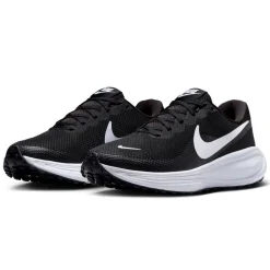 Nike Revolution 8