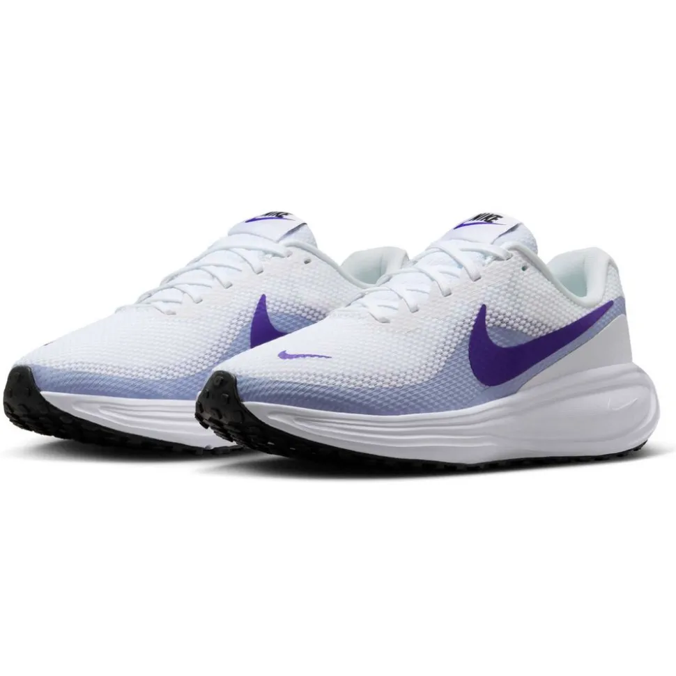 Nike Revolution 8