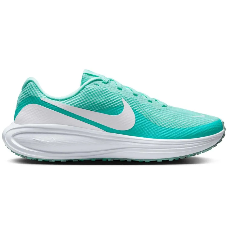 Nike Revolution 8