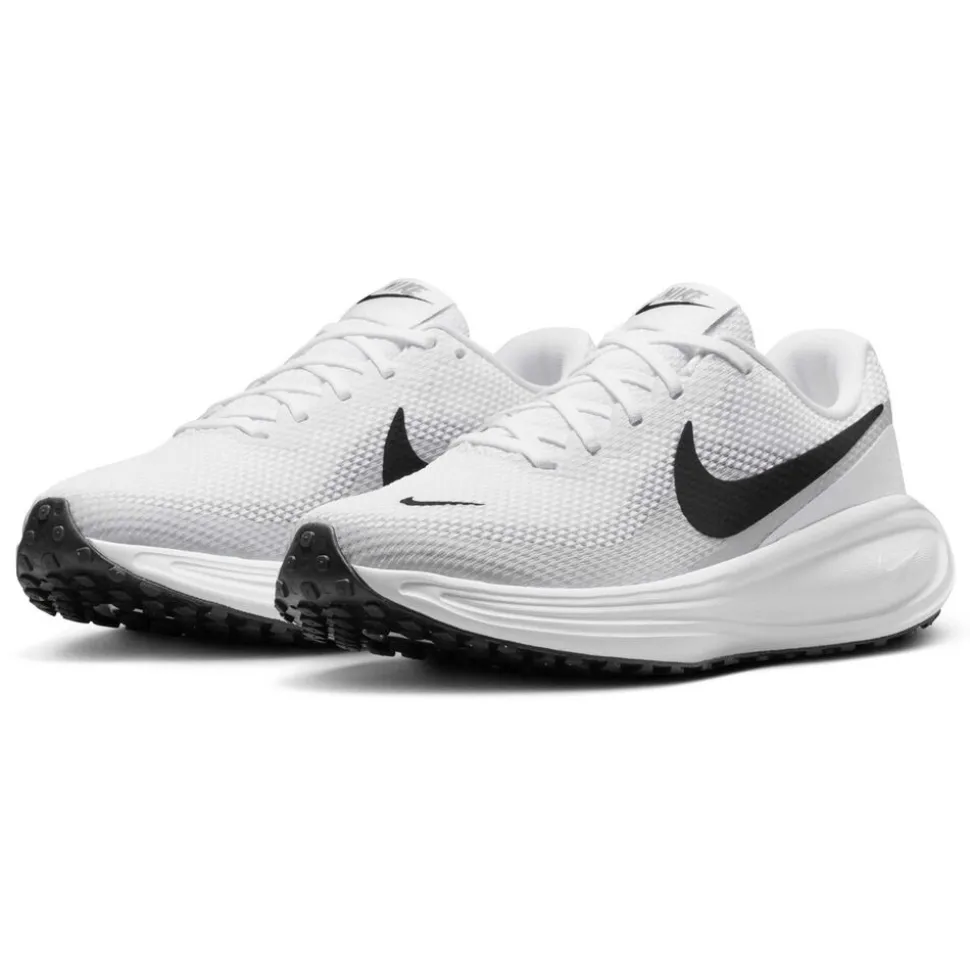 Nike Revolution 8