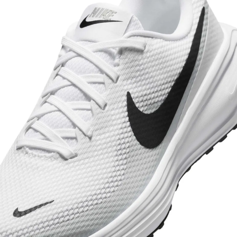 Nike Revolution 8