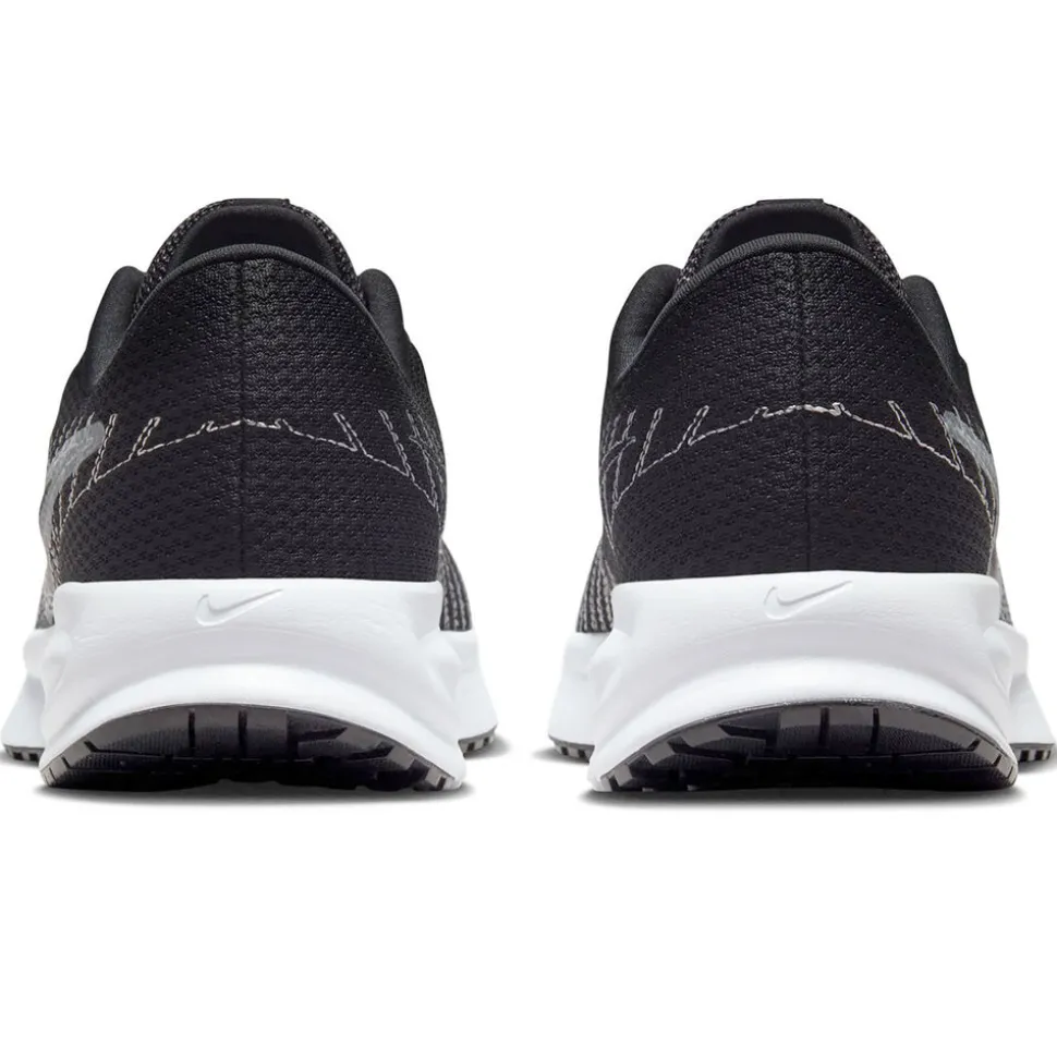 Nike Run Defy