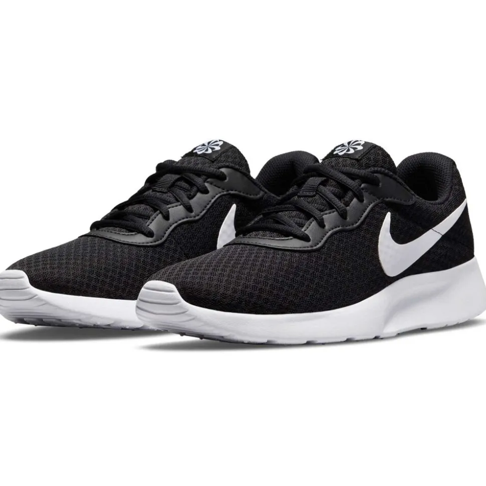 Nike Tanjun