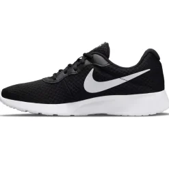 Nike Tanjun