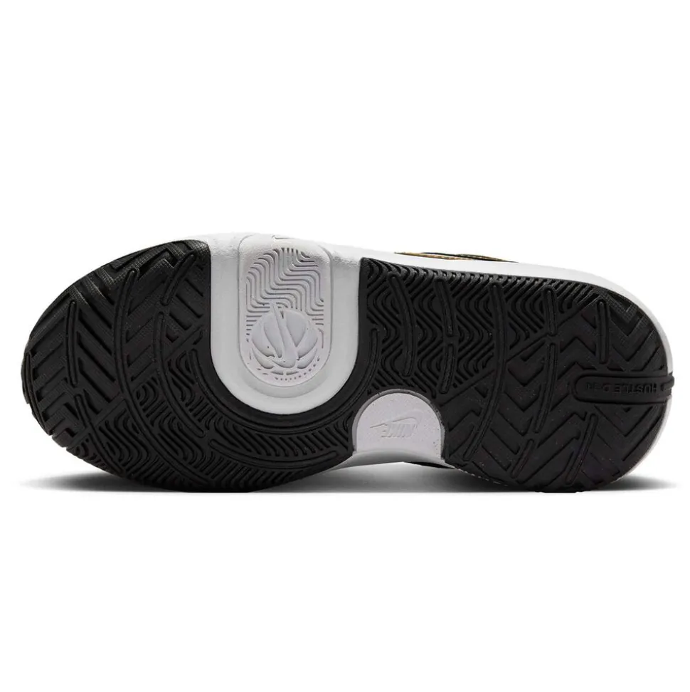 Nike Team Hustle D 11