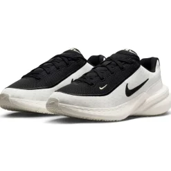Nike Uplift SC