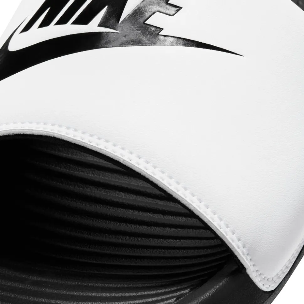Nike Victori One