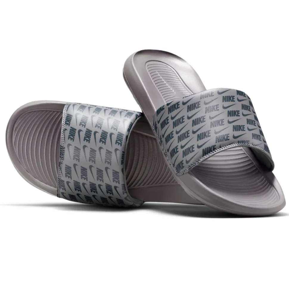 Nike Victori One