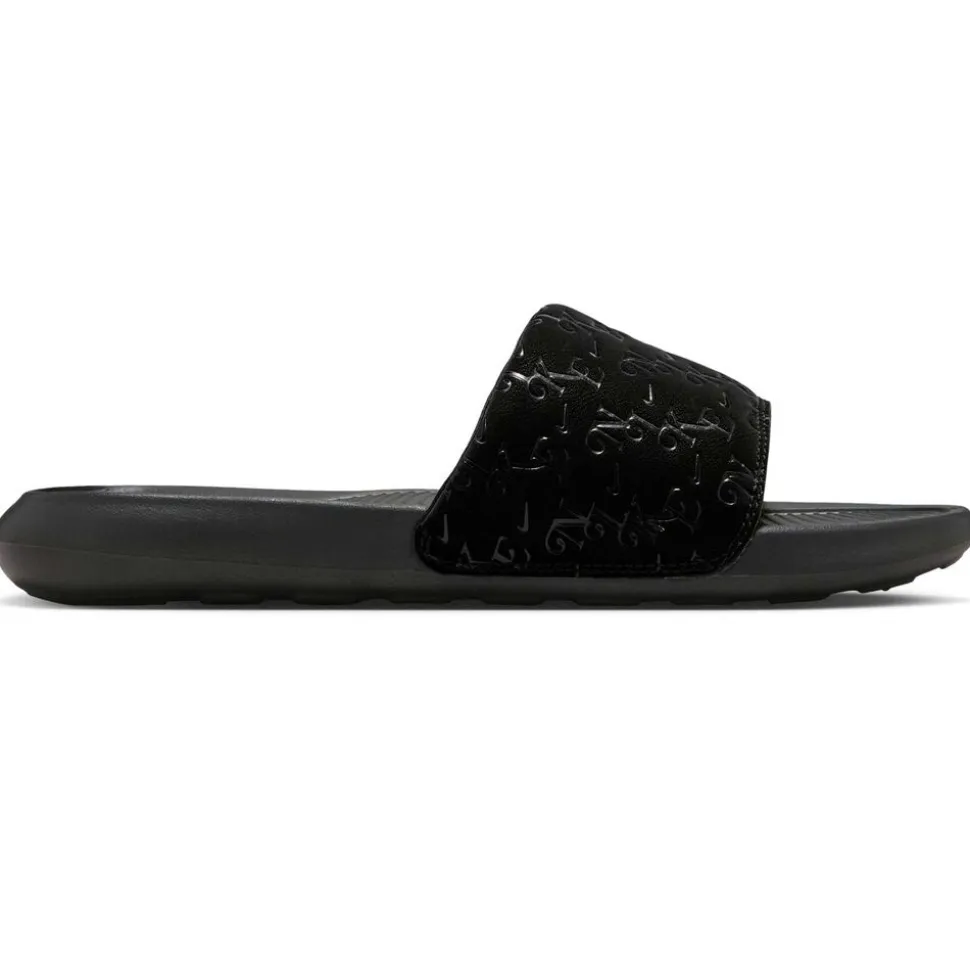 Nike Victori One
