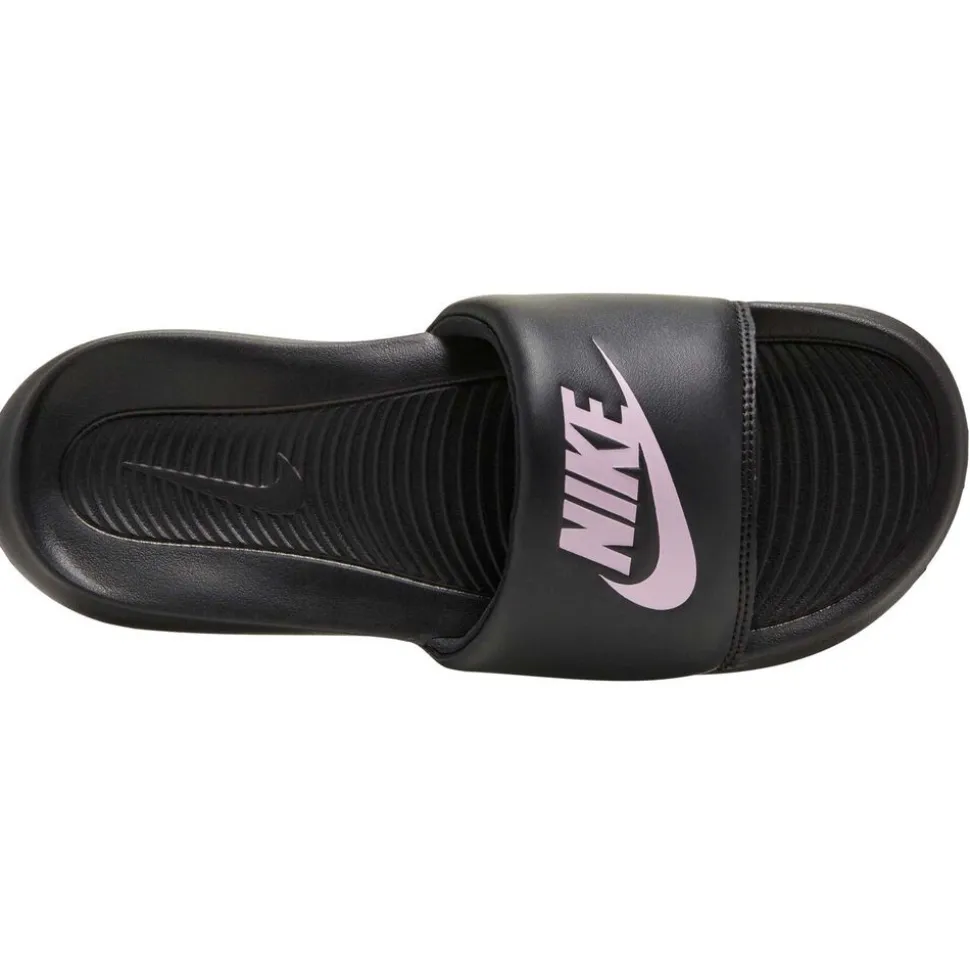Nike Victori One