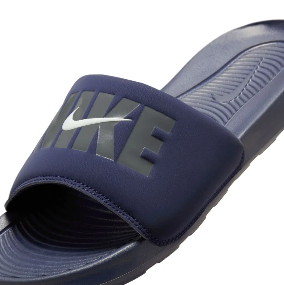 Nike Victori One SE
